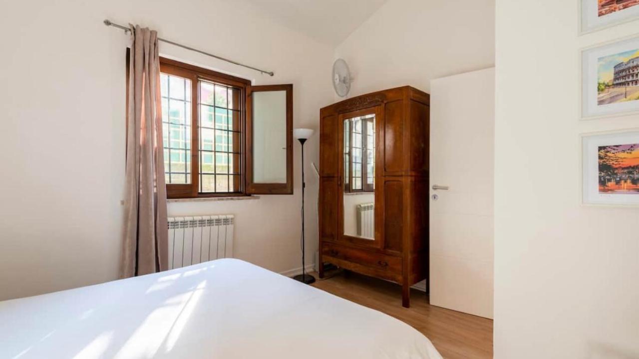Independent House With Private Patio In Rome Villa Kültér fotó